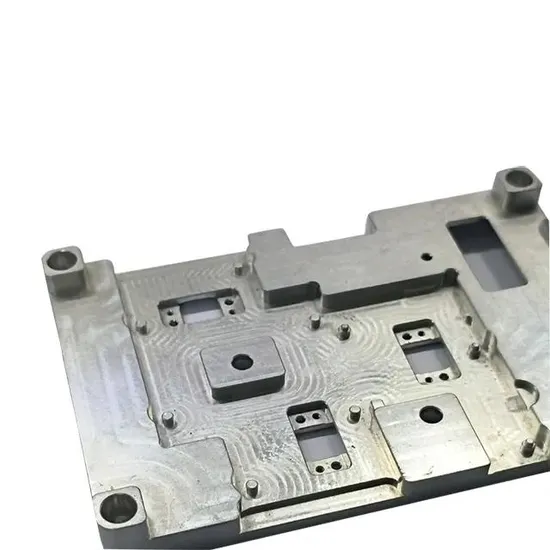 Produsen Aluminium Baja Tahan Karat Kuningan Titanium Bagian Mesin Logam Pemesinan CNC