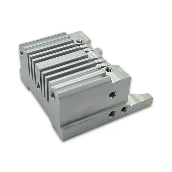 Layanan Pemesinan CNC Aluminium Presisi Bagian CNC 5 Sisi Mobil Lembaran Baja Tahan Karat Bagian Stamping Logam