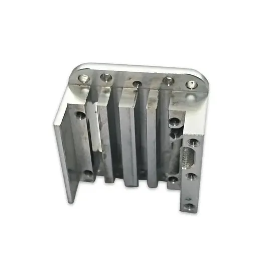 Layanan Pengecoran Bagian Mesin Alat CNC untuk Pemesinan Pusat Paduan Aluminium untuk Bagian Otomotif dan Penerbangan